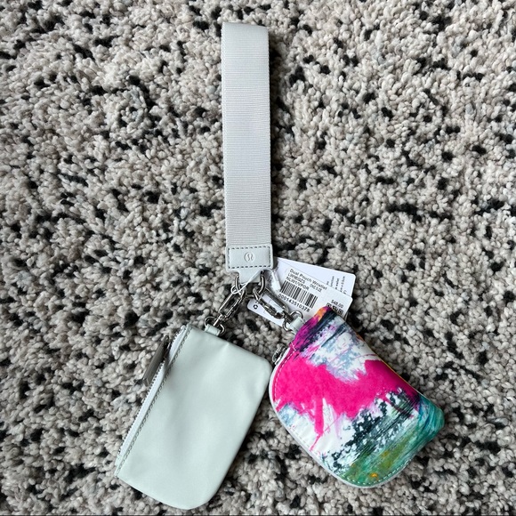 NWT LULULEMON Dual Pouch Wristlet - Picture 6 of 6